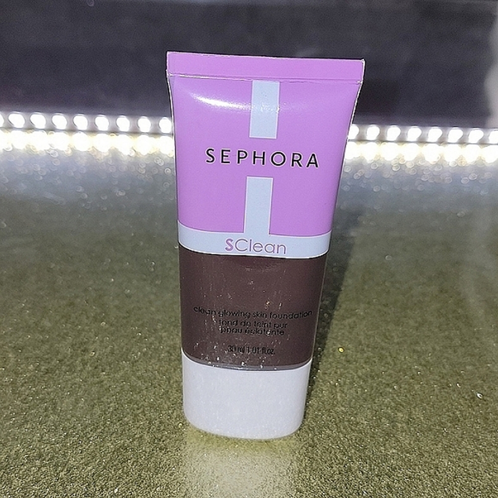 2 FOR $20. Sephora Collection "Clean Glowing Skin Foundation" - SHADE 39.